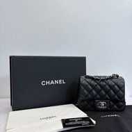 Chanel 黑銀方胖 荔枝牛皮  25開