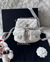 全新閑置Chanel 25P Duma 白色青蛙雙肩包 AS3787-B16985-10601