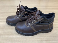 Safety Shoes รองเท้าเซฟตี้  หัวเหล็ก พื้นเหล็ก รองเท้านิรภัย Size 36-47  (ไม่มีกล่องรองเท้า)