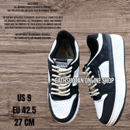 Preloved Shoes Fashion Black White US9/EU42.5/27CM