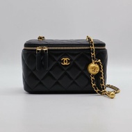 CHANEL 金球羊皮長盒子 - 黑金