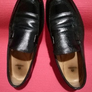 Sepatu Aigner Pria Original