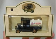 絕版 2000年 Lledo Chevron (Made in England) Red Crown Gasoline 1920 Model T Ford diecast 合金車 1款
