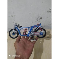 Miniatur motor drag beat bisa di gas full asesoris