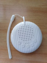 白色圓形睡眠儀