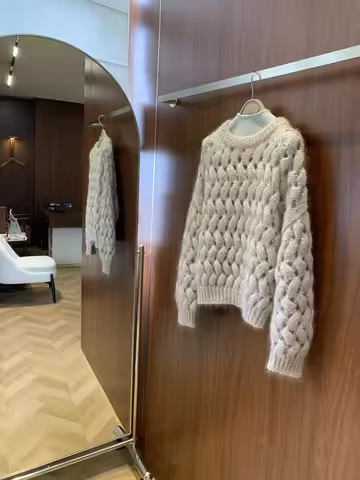 2026Autumn/Winter Sequined Cut-Out Cable-Knit Crew-Neck Sweater