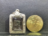 PHOR THAN DAENG WAT THONG DEE ( SG GOLOK ) BE:2495 PHRA PIDTA AMULET SMALL＆  SILVER WATERPROOF CASIN