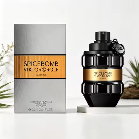 Viktor & Rolf Spicebomb Extreme Men EDP Perfume Rich Spicy Warm Tobacco Scent Matte Black Geometric 