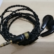 Earbud Custom dengan housing earbud qlabs godsseries dan jack viablue