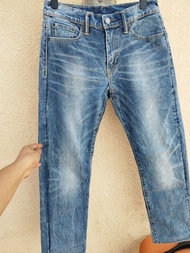 Levis 513 jeans