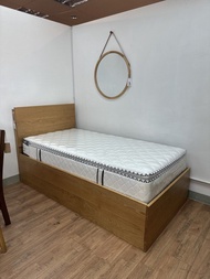 單人床架 美國白橡木 全新陳列品 床褥可以俾埋你