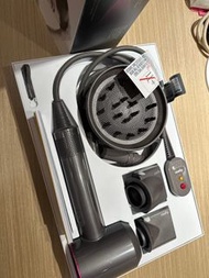 Dyson supersonic 風筒 HD01