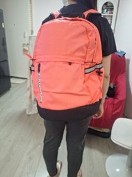 Superdry Sports 運動背包