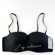 เสื้อใน sister hood 2046 ไร้โครง ครึ่งทรง เกาะอก ฟองน้ำหนา กระชับ โชว์เนิน