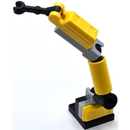 Lego Marvel Super Heroes SH0933: Iron Man's Dum-E. 76269.