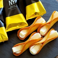 NY Cheese Rolls 蝴蝶酥 蛋卷 Crispy Cookies with Creamy Chocolate Filling, Rich & Buttery Snack 伴手礼 Gift B