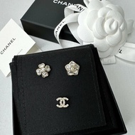CHANEL 全新25B針式耳環三件組
