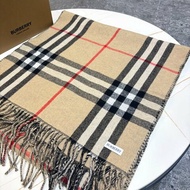 *SHIHNA名牌精品*Burberry 雙面兩用騎士標/格紋羊毛流蘇圍巾(米色)