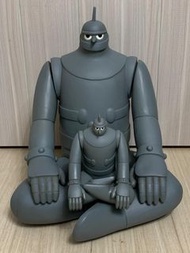 鐵人28 sofubi坐姿大膠-500限量. bearbrick