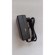 AC ADAPTER OUTPUT: 9.0V 2.0A 16.0W MODEL: DZ018CHL090200V INPUT : 100-240V~50/60Hz 0.5A