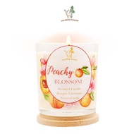 เทียนหอม Soy Wax กลิ่นพีช ขนาด 240 กรัม Peachy Blossom Scented Candle  พร้อมกล่อง และฝาไม้สวยงาม จุด และใช้กับโคมอุ่นเทียนได้