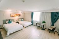 Qingmu Hotel (Ma'anshan Hongqi Middle Road RT-Mart Store)