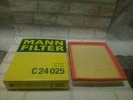กรองอากาศ รถ BMW Series 1 F20 / F21 ( 2011 - 2019 ) รุ่น 116i  118i / Engine Air Filter Mann C24025