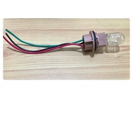 หลอดไฟหรี่ ไฟเบรค หลอดเสียบ T20-2 ไส้ ขั้วไฟเสียบ แบบ 2 ไส้ 3 สาย By PHYLLIS