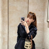 FENDI 迷你Step out拉菲草編織 水桶肩背斜背包9*14*7.5 98新配件塵袋