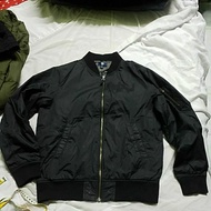 UNIQLO BOMBER LIGHT JACKET SIZE 150=20×22.5 INCH
