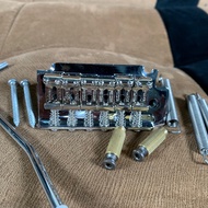 Tremolo dual pivot fender stratocaster