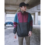 Over 3D WOLV PARACHUTE JACKET
