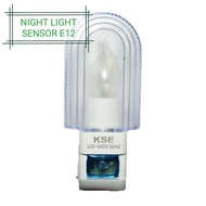 NIGHT LIGHT SENSOR 13A PLUG SOCKET E12