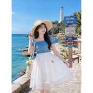 Knee-length skirt 60-62cm - embroidered with lace, youthful and pretty - with inner pants - wear in 