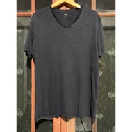 Uniqlo T-Shirt