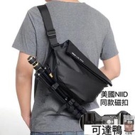 胸包 腰包 側背包 NIID R1郵差包 胸包 腰包 超火時尚男士斜挎包運動機能肩包