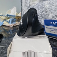 Ugreen 人體工學垂直滑鼠