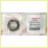 ➟ ♈ ↘ 1pc Flange Hub Oil Seal/Dust Seal (Rear Wheel) for XRM110/125/Wave125/RS125 (Genuine 91251-KG