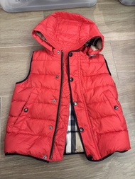 Burberry 兒童紅色羽絨背心