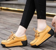Wedge รองเท้าสำหรับสตรีของแท้หนังรองเท้าผ้าใบด้านล่างหนา Loafers Slip On รองเท้าผู้หญิงสไตล์เกาหลี Casual Shoes
