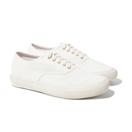 CODff51906at รองเท้าผ้าใบ Atlas รุ่น Logan Canvas Sneakers in White