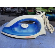 SUNHOUSE SHD-1072 1200 Watt dry iron is 95% beautiful. Used goods, genuine imported. Power 1200 Watt