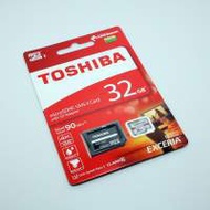 Toshiba Exceria M302 MicroSDHC 32GB M...