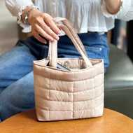 กระเป๋านุ่มนิ่ม กระเป๋าถือ กระเป๋าผ้าร่ม มี 4 สี แบรนด์ Rattiya Bangkok