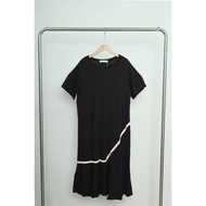 Annabelle Pleated Dress in Black (Fits S-XXL)