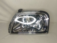 ไฟหน้า มิตซูบิชิ สตราด้า ปี1999-2002 ข้างซ้าย สินค้าตรงรุ่นรถยนต์ เสื้อไฟหน้า โคมไฟหน้า ดวงไฟหน้า เบ