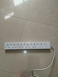 Clipsal 6位排座插蘇