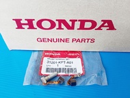 ถ่านมอเตอร์สตาร์ทแท้HONDA CB150R Exmotionปี2018-2023 CBR150Rปี2011-2023อะไหล่แท้ศูนย์HONDA(31201-KPT-A01)1ชิ้น