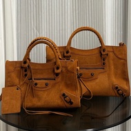 Abg Layer Suede Bag le Baotou Motorcycle Diagonal city New Style Cowhide Rivets Hot Girl Shoulder Ha