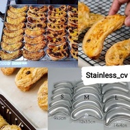 Banana cake mold / crispy banana milk / banana sponge cake